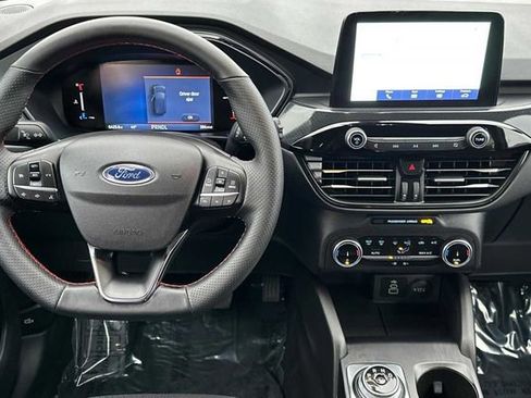 Used 2025 Ford Escape ST-Line w/ Equipment Group 301A image 12