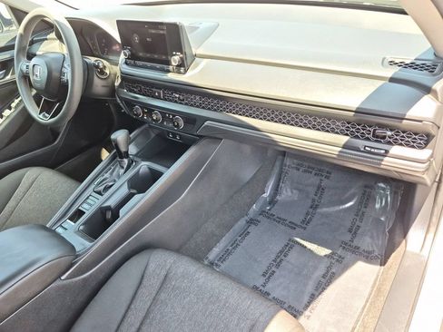 Used 2024 Honda Accord LX image 18