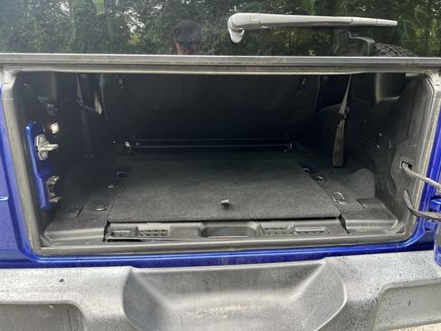 Used 2018 Jeep Wrangler Sport AWD/4WD image 17