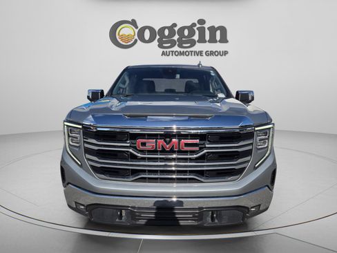 Used 2025 GMC Sierra 1500 SLT AWD/4WD image 8