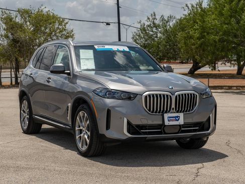 Used 2026 BMW X5 xDrive40i AWD/4WD image 2