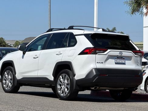 Used 2023 Toyota RAV4 XLE Premium FWD image 3
