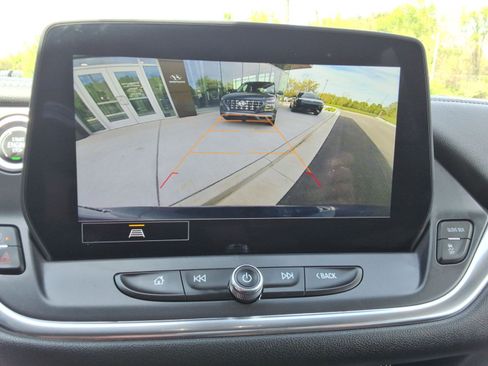 Used 2023 Chevrolet Blazer LT image 15