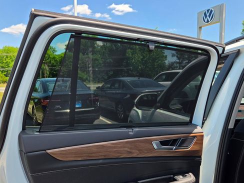 Used 2026 Volkswagen Atlas SE AWD/4WD image 40