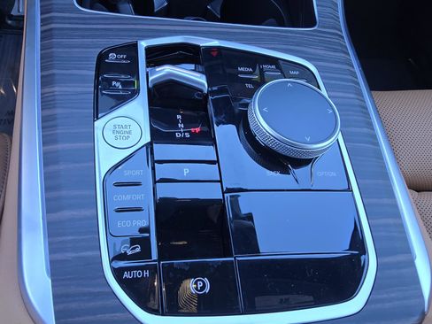 New 2026 BMW X5 xDrive40i w/ Premium Package image 18