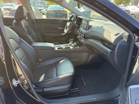 Certified 2020 Nissan Sentra SR w/ Premium Package FWD image 27