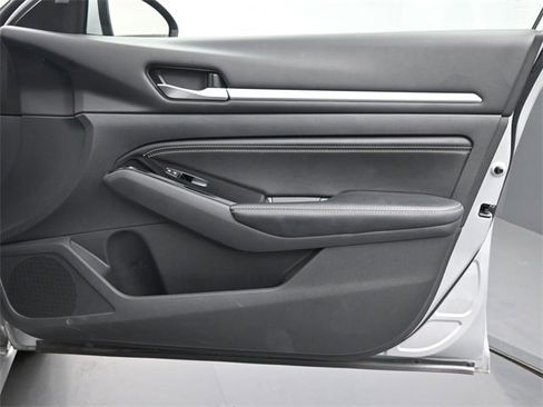 Used 2023 Nissan Altima 2.5 SL image 20