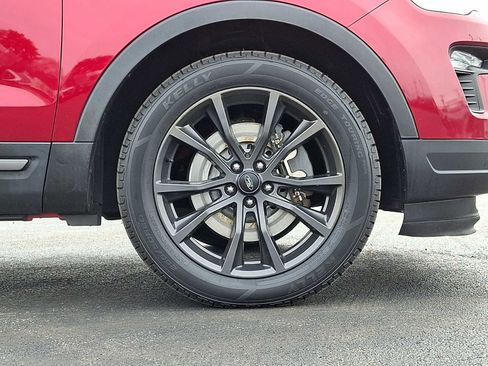 Certified 2019 Ford Explorer XLT w/ Equipment Group 202A image 8