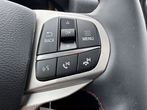 New 2025 Ford Explorer Active w/ Active Comfort Package image 11