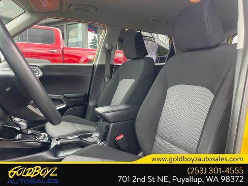 Used 2020 Kia Soul LX FWD image 12