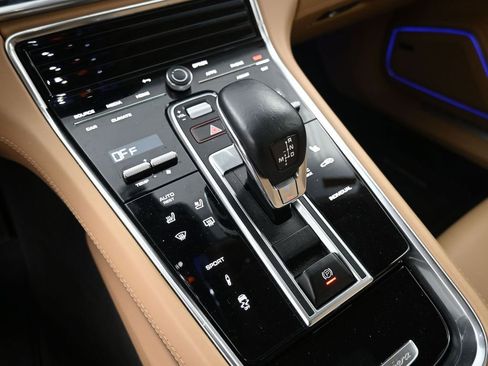 Certified 2023 Porsche Panamera 4S image 24