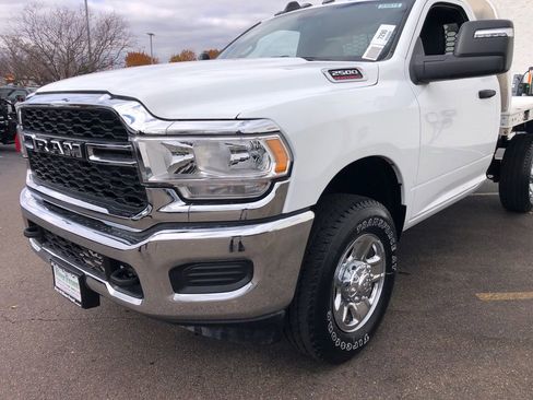New 2024 RAM 2500 Tradesman w/ Chrome Appearance Group image 4