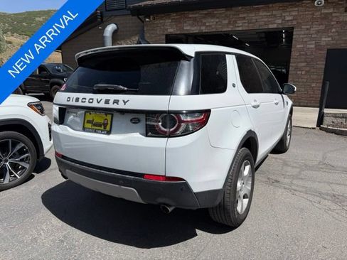Used 2017 Land Rover Discovery Sport HSE AWD/4WD image 5