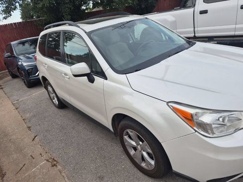 Used 2015 Subaru Forester 2.5i Premium AWD/4WD image 18