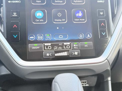 Used 2025 Subaru Crosstrek 2.0i Premium image 25