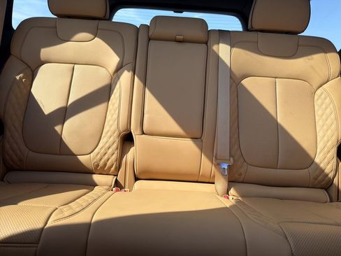 Used 2022 Jeep Grand Cherokee Summit AWD/4WD image 19
