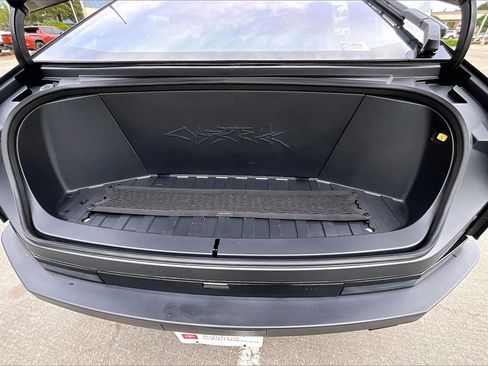 Used 2024 Tesla Cybertruck AWD Crew Cab image 30