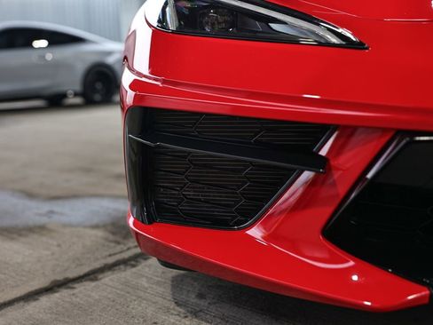 Used 2021 Chevrolet Corvette Stingray Coupe w/ Engine Appearance Package image 16