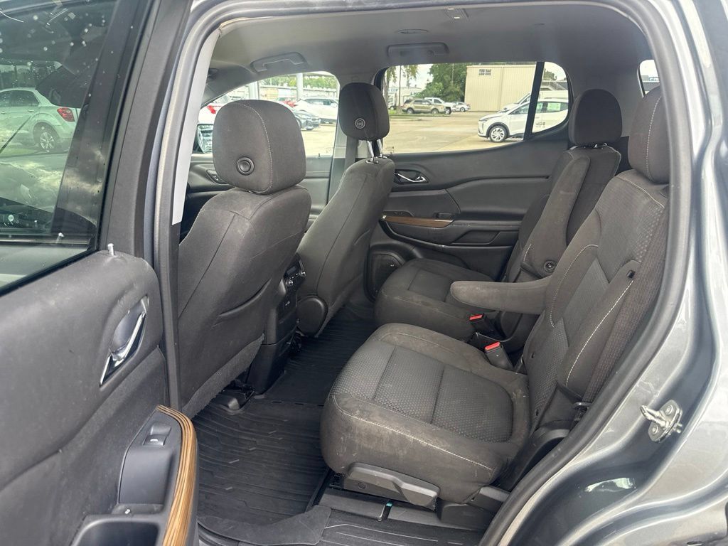Used 2022 GMC Acadia SLE w/ Elevation Edition FWD image 13