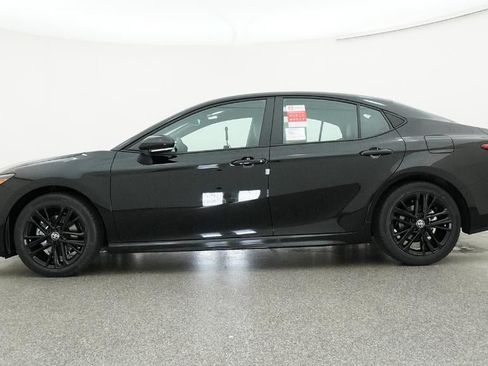 New 2026 Toyota Camry SE FWD image 19