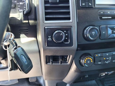Used 2022 Ford F250 XL w/ STX Appearance Package AWD/4WD image 25