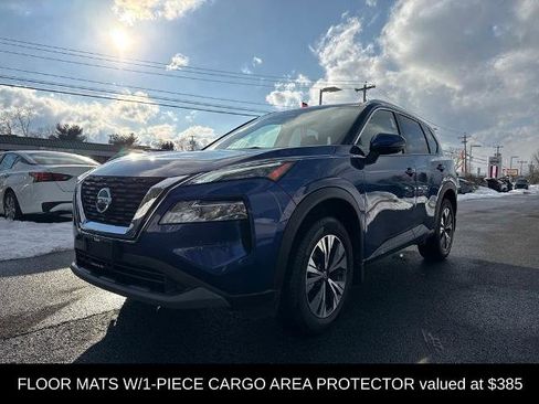 Certified 2021 Nissan Rogue SV w/ Premium Package image 4