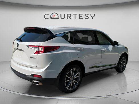 Used 2023 Acura RDX FWD w/ Technology Package image 7