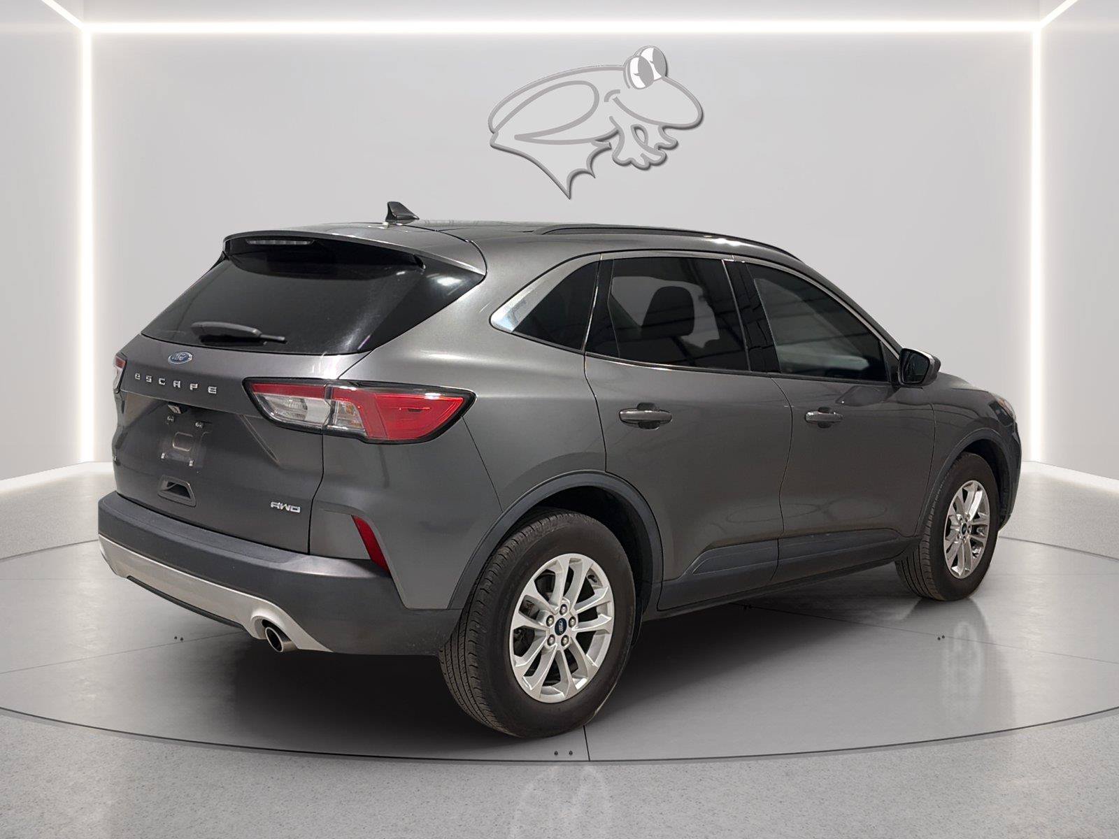 Used 2021 Ford Escape SE w/ Cold Weather Package AWD/4WD image 5