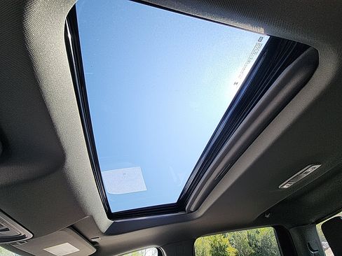 Used 2026 Chevrolet Silverado 1500 LTZ w/ Technology Package image 27