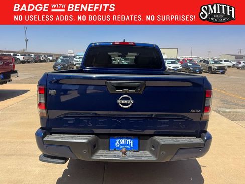 Used 2022 Nissan Frontier SV w/ Technology Package RWD image 16