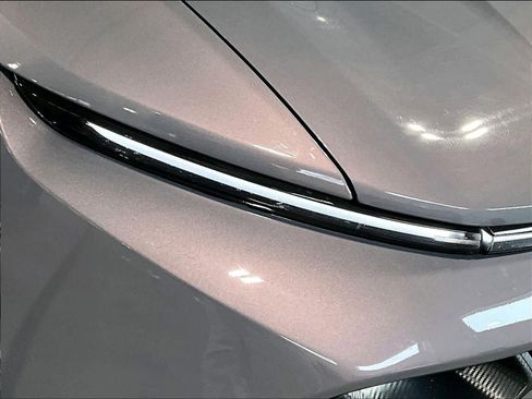 Used 2025 Chevrolet Equinox EV LT w/ Convenience Package image 31