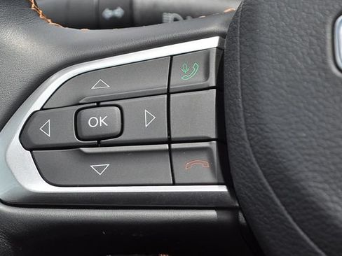 Used 2022 Jeep Compass Limited AWD/4WD image 32