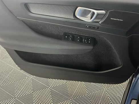 Used 2023 Volvo XC40 B5 Ultimate w/ Protection Package image 29