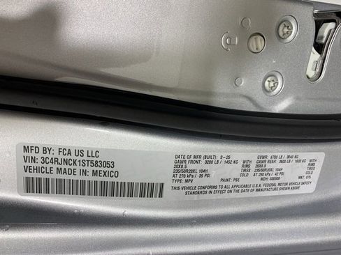 Used 2025 Jeep Wagoneer S Limited image 35