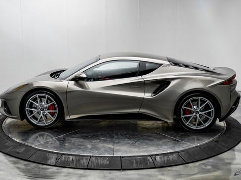 New 2026 Lotus Emira SE image 6