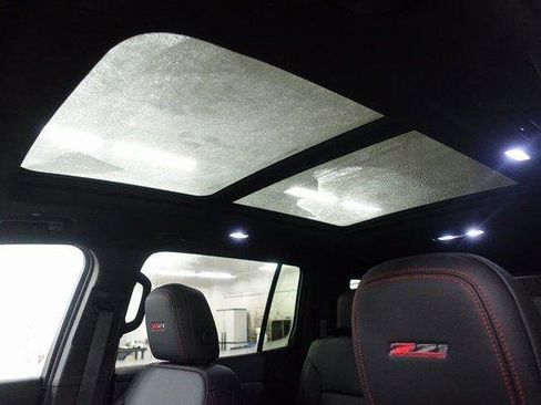 New 2026 Chevrolet Traverse Z71 w/ Enhanced Driving Package AWD/4WD image 18