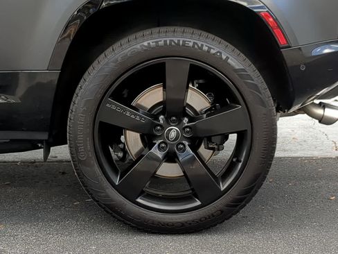 Used 2024 Land Rover Defender 110 Carpathian Edition image 14