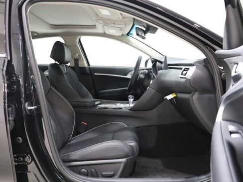 Used 2026 Genesis G70 2.5T Prestige image 37