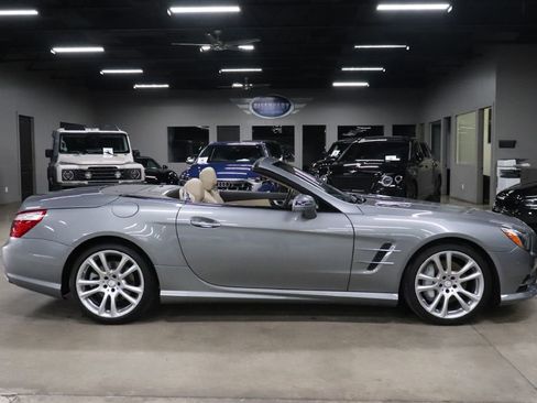Used 2013 Mercedes-Benz SL 550 image 12