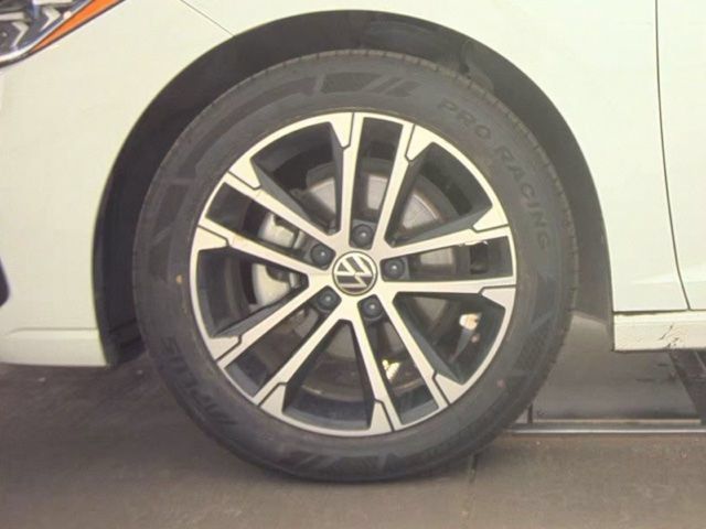 Used 2025 Volkswagen Jetta Sport FWD image 23