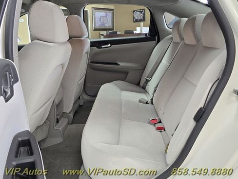 Used 2006 Chevrolet Impala LT FWD image 17