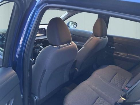 Used 2025 Nissan Kicks SV image 28