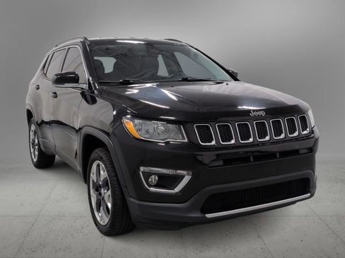 Used 2018 Jeep Compass Limited w/ Navigation Group AWD/4WD image 2