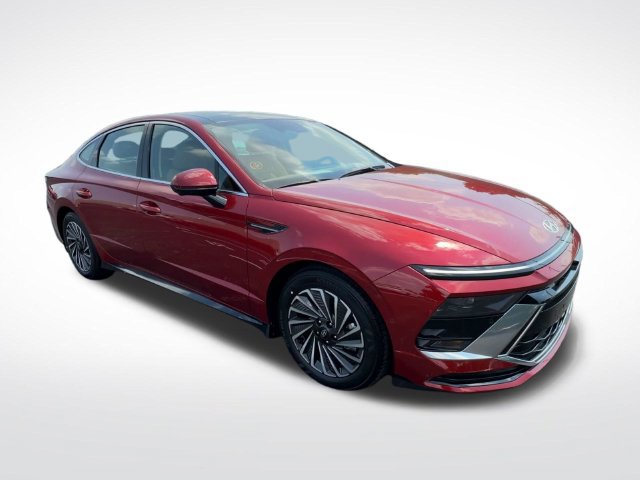 New 2026 Hyundai Sonata Limited FWD image 2