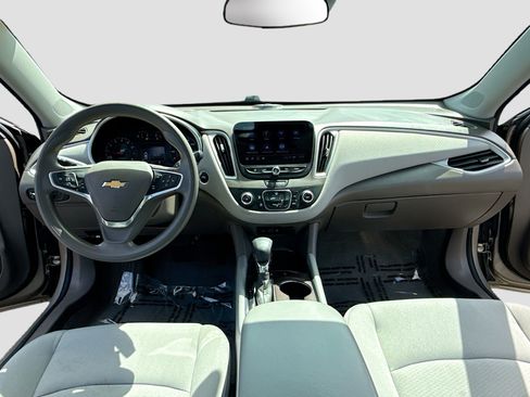 Used 2022 Chevrolet Malibu LS w/ Driver Confidence Package II FWD image 3