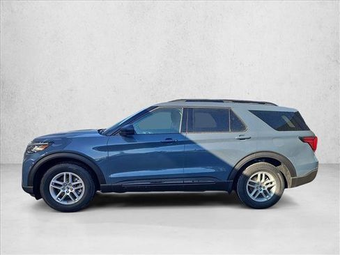 New 2026 Ford Explorer Active image 2