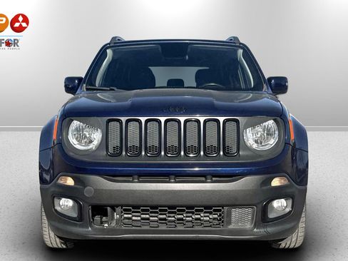 Used 2018 Jeep Renegade Altitude image 3
