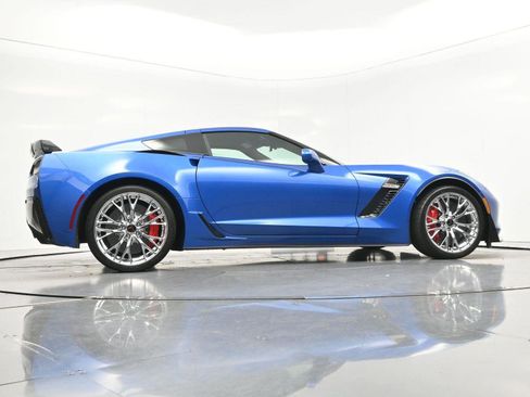 Used 2016 Chevrolet Corvette Z06 w/ 3LZ Preferred Equipment Group RWD image 55