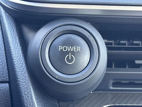 Used 2024 Toyota Prius XLE FWD image 25