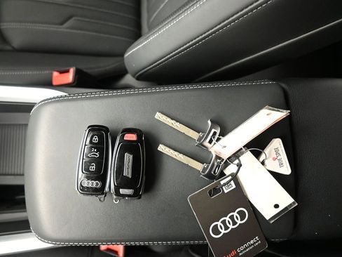 Used 2024 Audi Q8 e-tron Prestige w/ Prestige Package AWD/4WD image 16